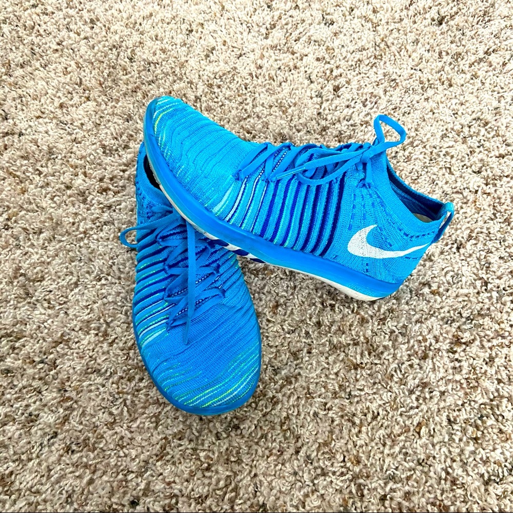 Nike Flyknit Training Shoes